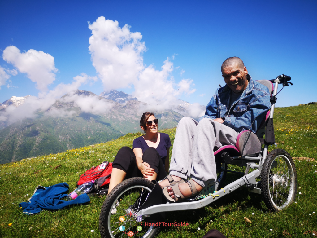 Photo formation s'initier au métier de accompagnateur de voyages pour personnes en situation de handicap - Handi'TourGuide